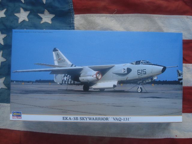 Hasegawa 924  EKA-3B Skywarrior 